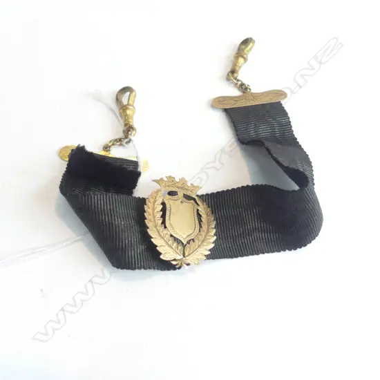 9CT MOUNTED BLACK SILK FOB PLATED CLIPS 