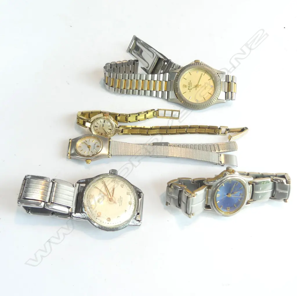 BAG 5 VINTAGE WRIST WATCHES MENS & WOMENS Image 1++