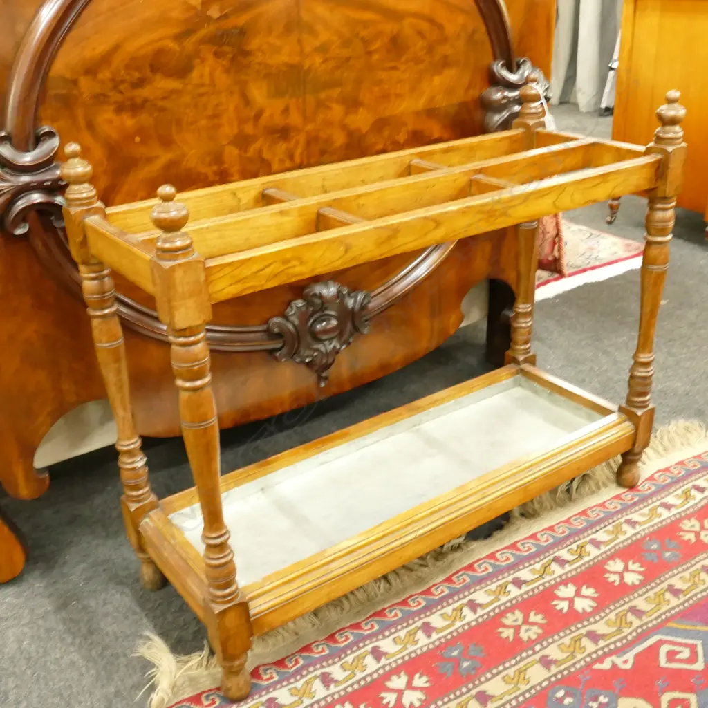 ANTIQUE OAK WALKING STICK STAND  Image 1++