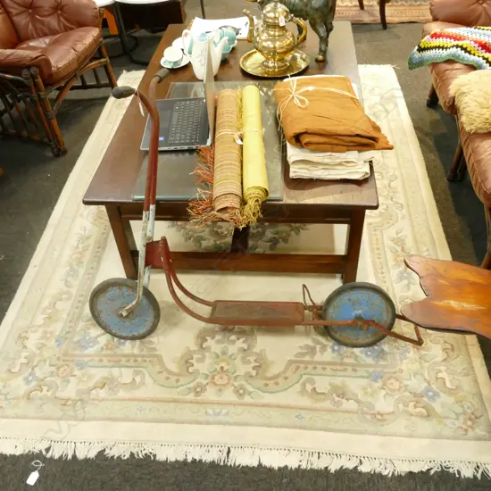 FLORAL WOOLLEN RUG 2400 X 1650 MM