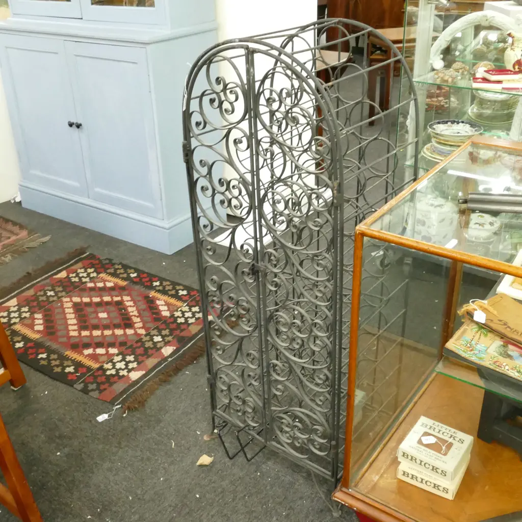 METAL WINE RACK H. 1270MM Image 1++