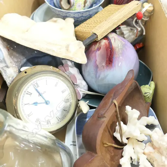 LOT ASST INCL. ETCHED ART GLASS VASE / MAORI CARVED BOX ETC