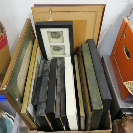 BOX LOT FRAMES INCL. WC, COLLAGE, MIXED MEDIA ETC