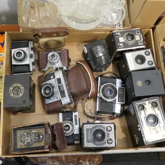 LOT 13 CAMERAS - AGFA / KODAK ETC