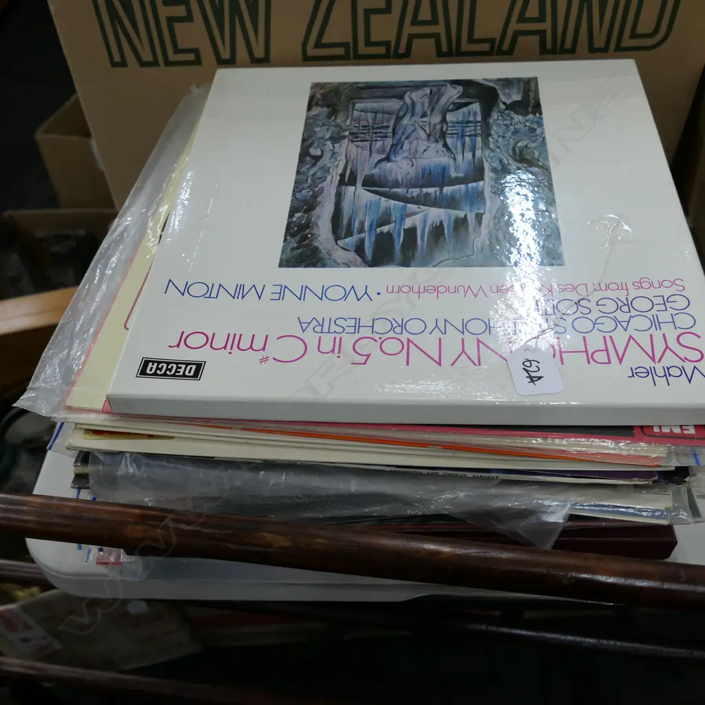 LOT ASST CLASSICAL RECORDS Image 1++