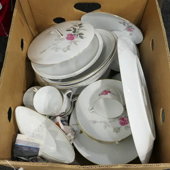JAPANESE  SANGO DINNER SERVICE 34PC