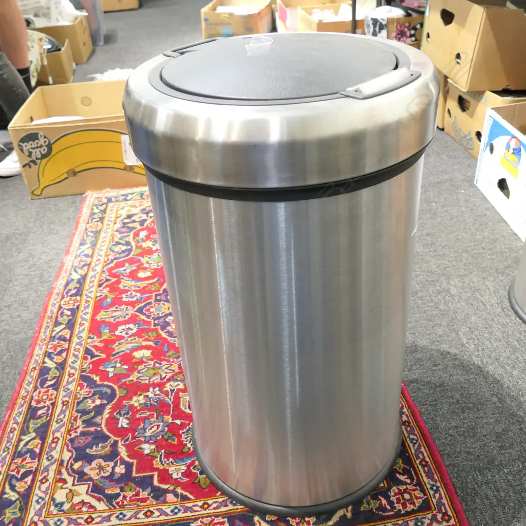 40L CIRCULAR TOUCH BIN NEW 630MM H  Image 1++