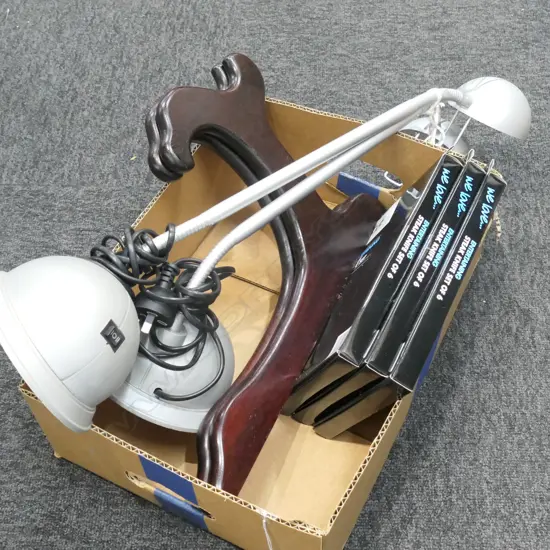 LOT ASST INCL. TWO LAMPS / STEAK KNIVES / CHINESE STAND