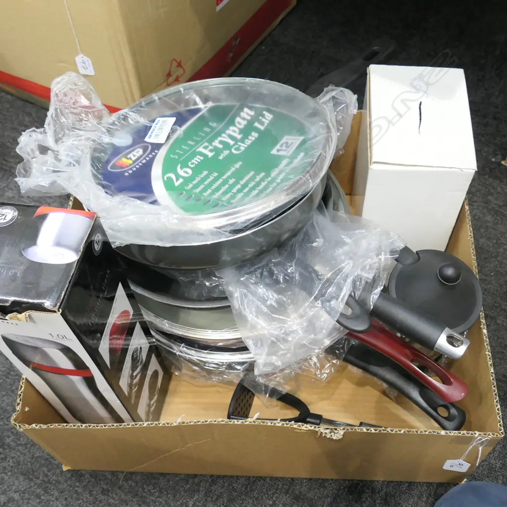 30cm wok with lid Image 1++