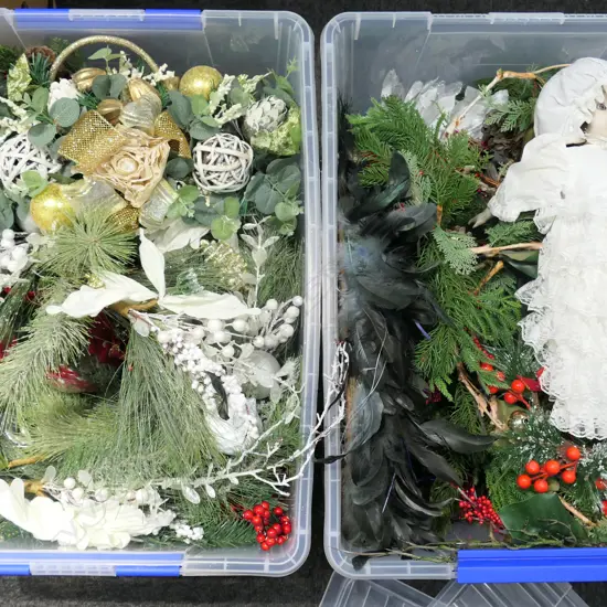 2 ASSORTED BOXES OF CHRISTMAS DECORATIONS