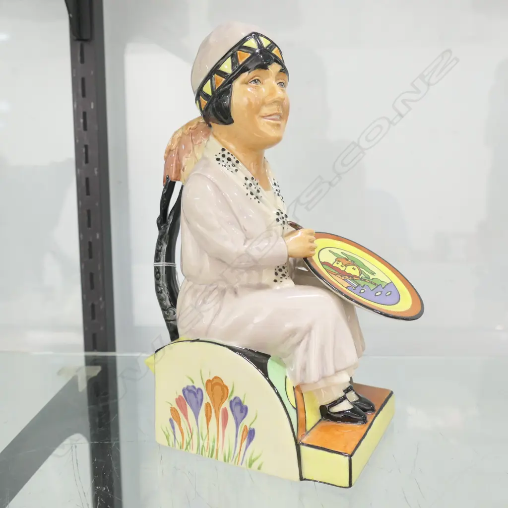 STAFFORDSHIRE POTTERY FIGURE 'CLARICE CLIFF' Image 1++