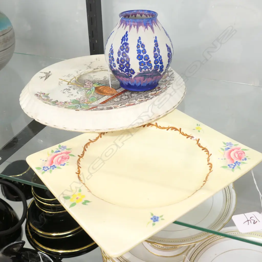 CARLTONWARE VASE.BIARRITZ PLATE + VICT. STAND Image 1++