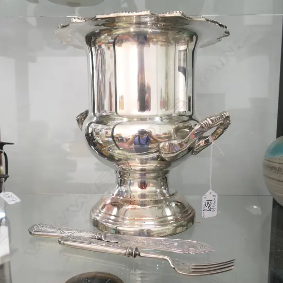 EP CAMPANA WINE COOLER WITH 19 THC FISH KNIFE AND FORK