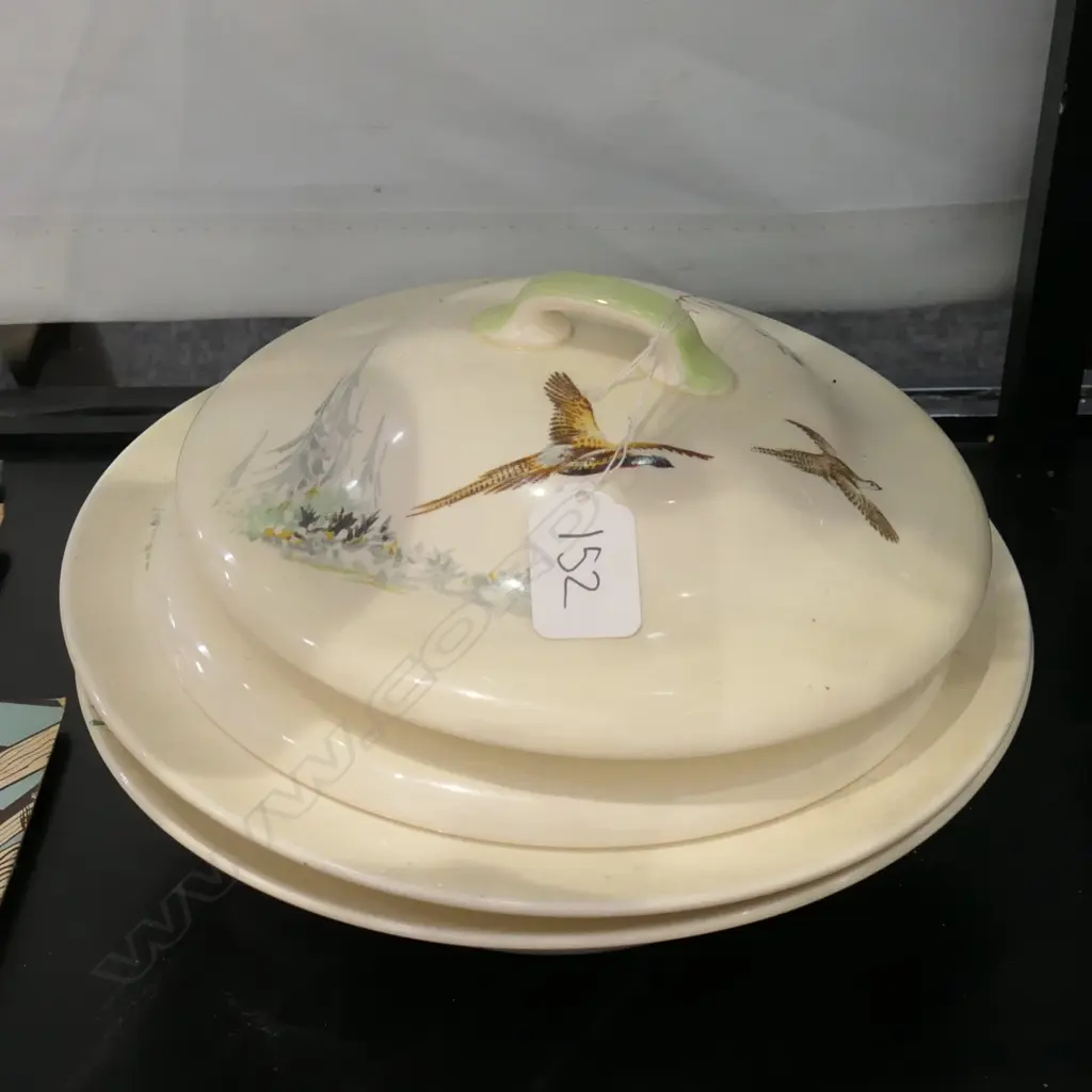 PR ROYAL DOULTON LIDDED TUREENS Image 1++