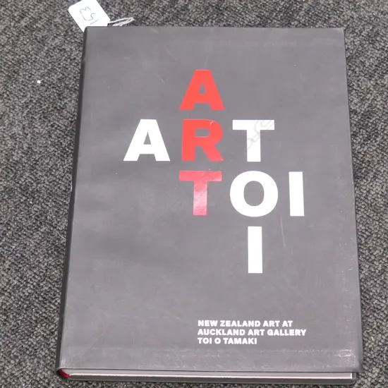 AUCKLAND ART GALLERY BOOK