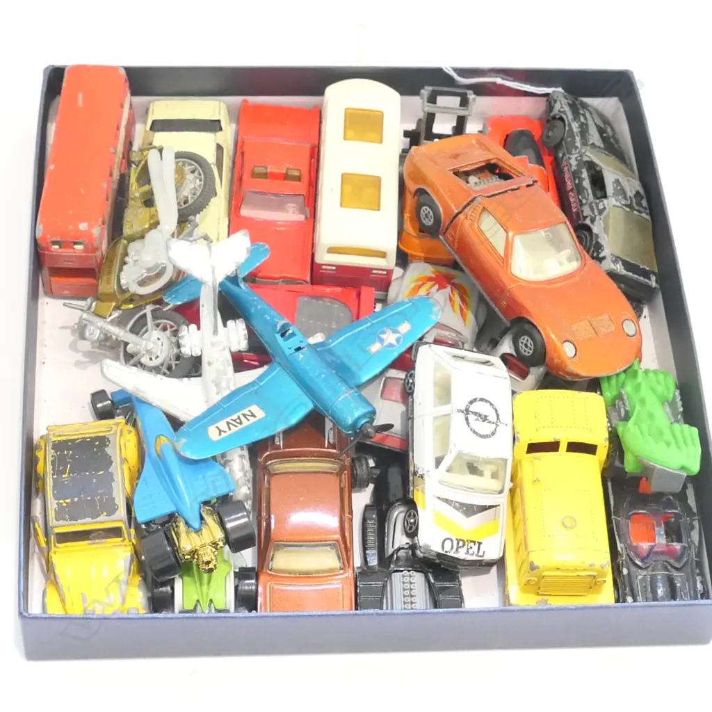 LOT ASST DIE CAST TOYS Image 1++