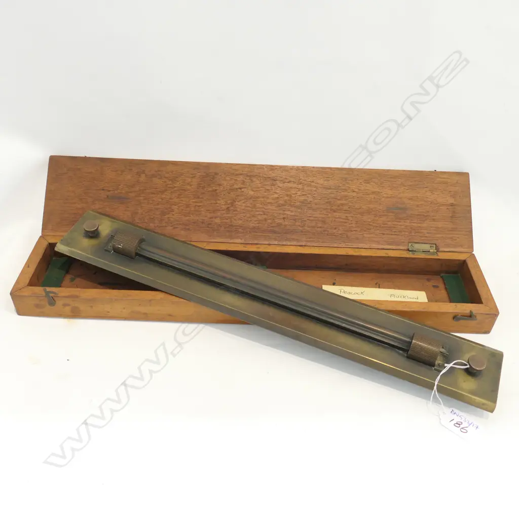 ANTIQUE ROLLING MEASURING RULER 460MM L Image 1++