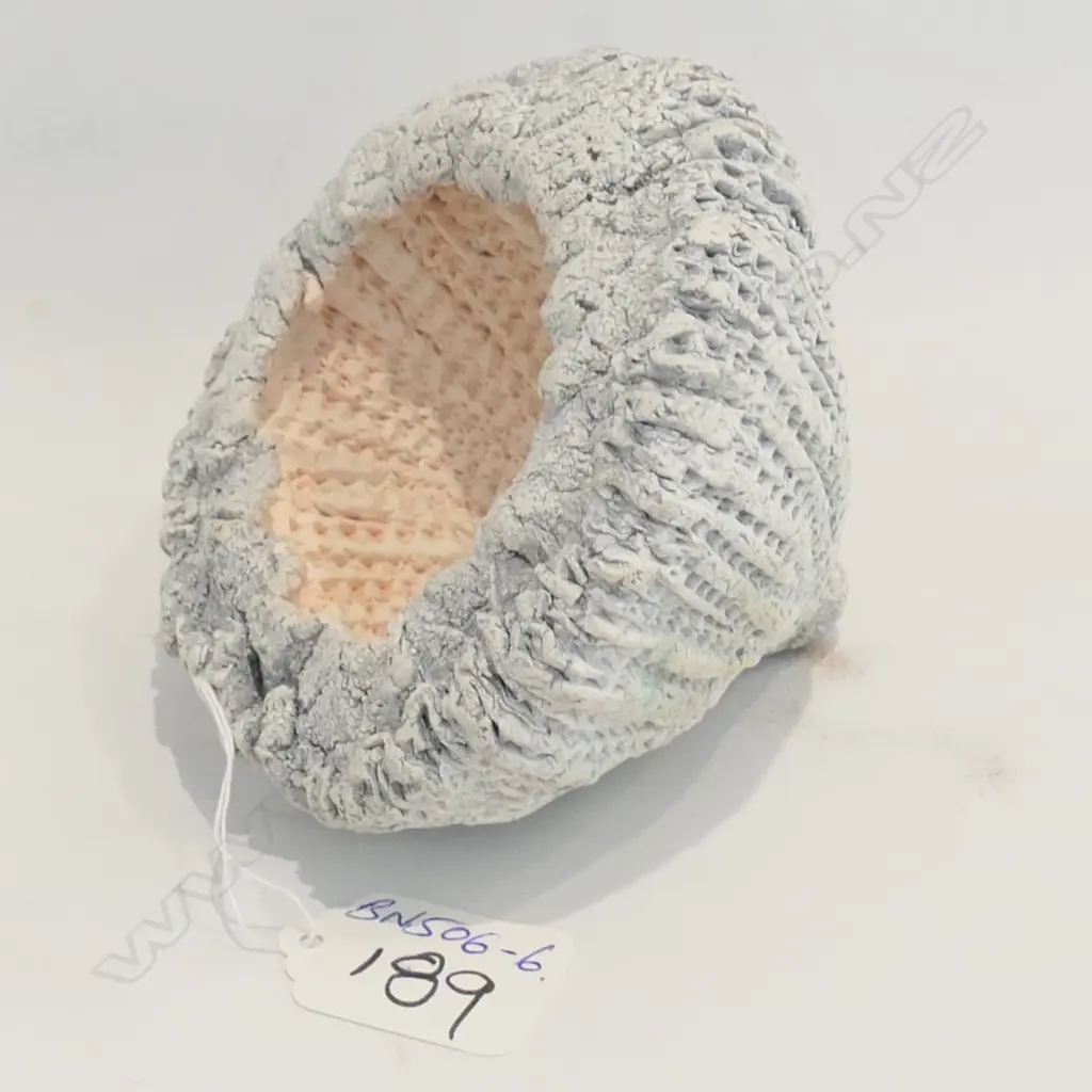 LEN CASTLE POTTERY SEED POD 1974 Image 1++