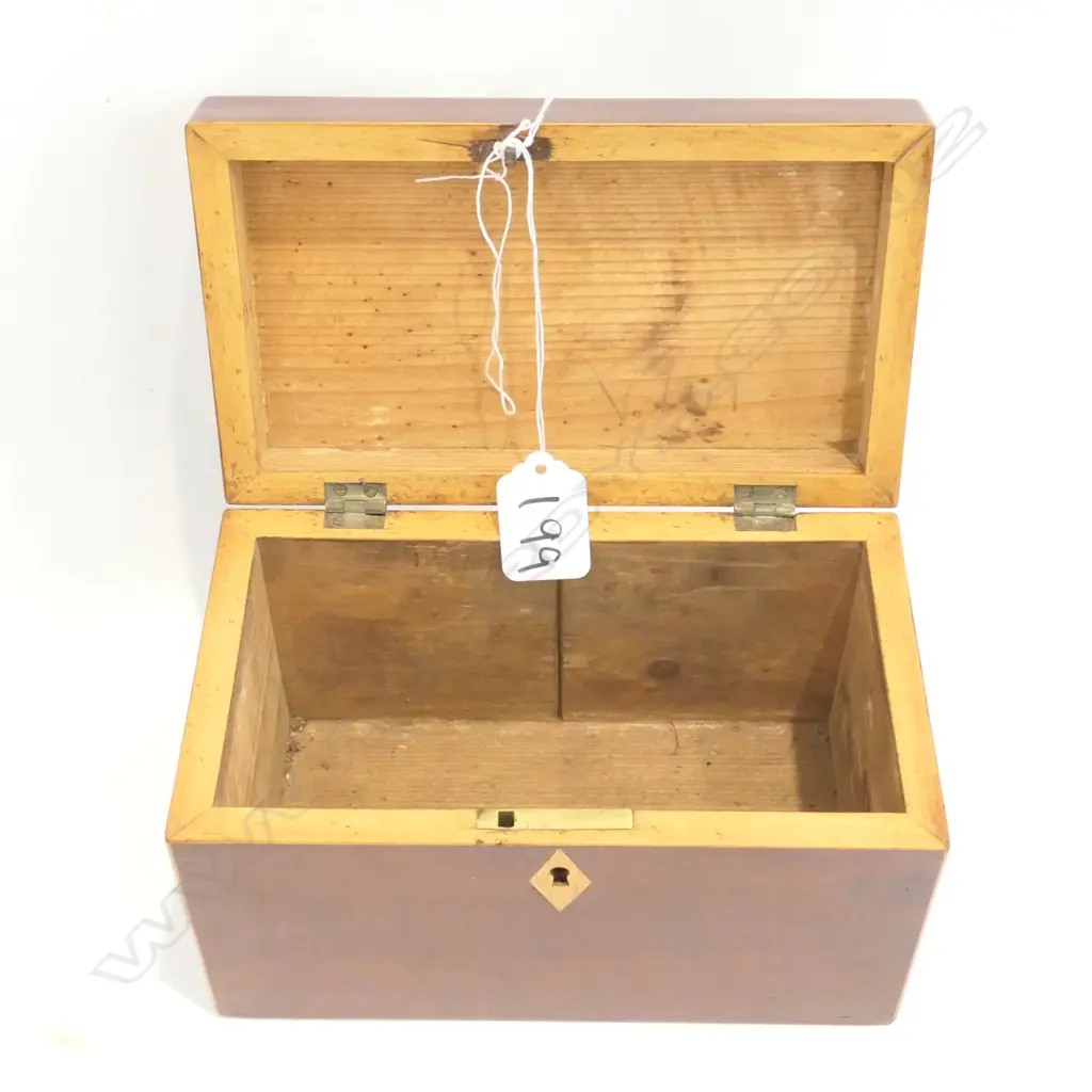 WOODEN BOX 190MM L 115MM H Image 1++