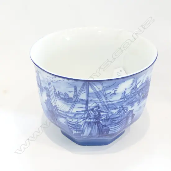 BAREUTHER B/W JARDINERE 