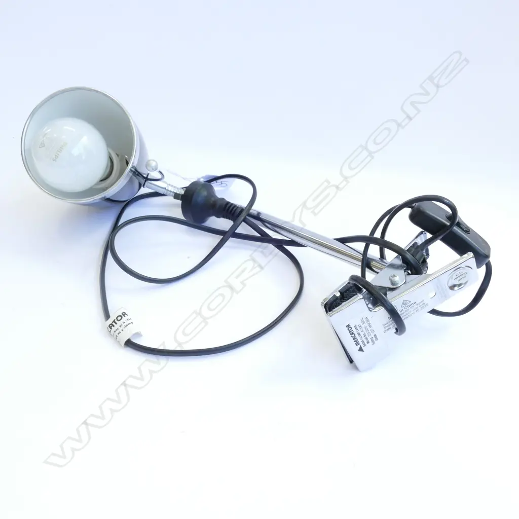 MID CENTURY STYLE  DESK LAMP  Image 1++