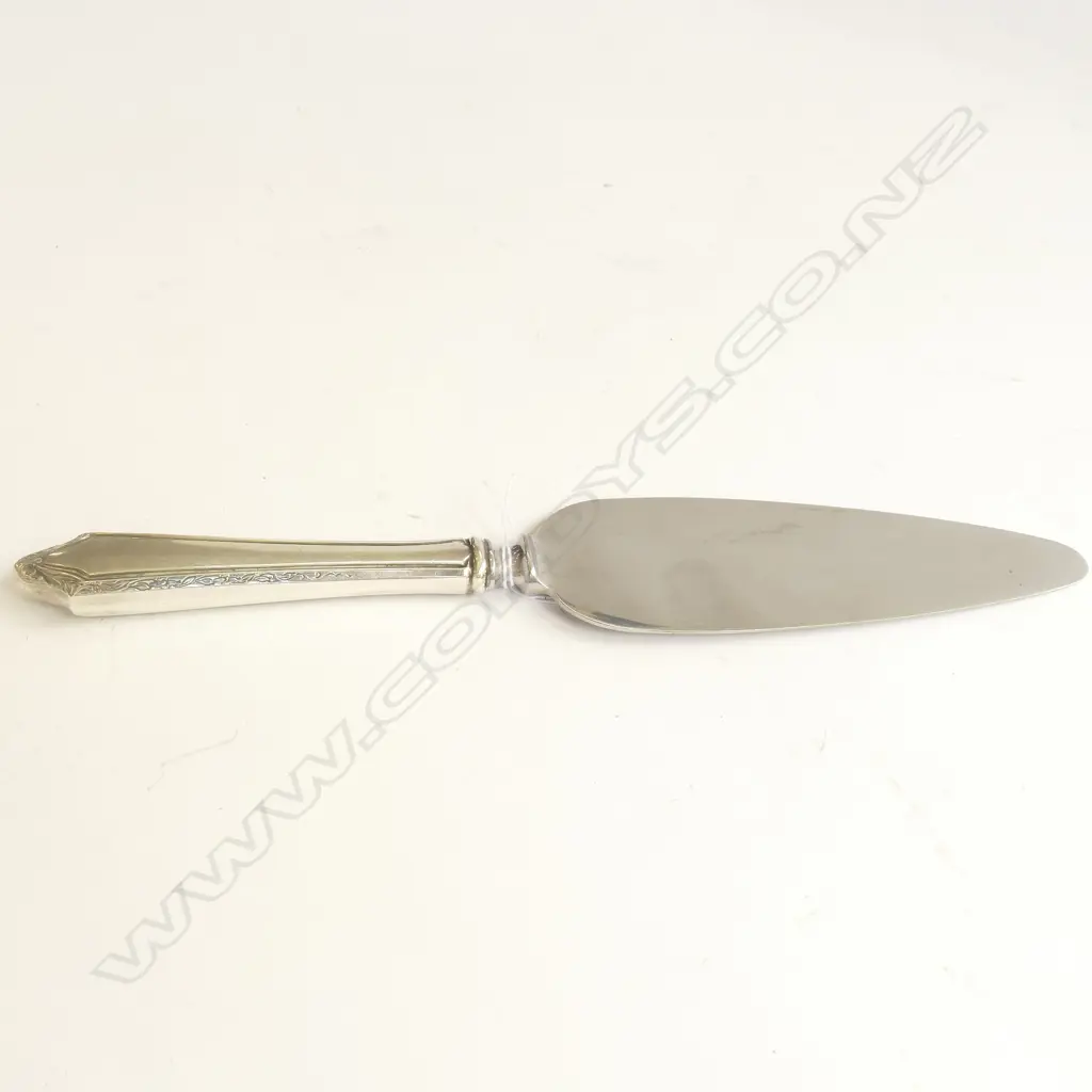 AMERICAN SILVER HANDLED CAKE SLICE, L.245MM Image 1++