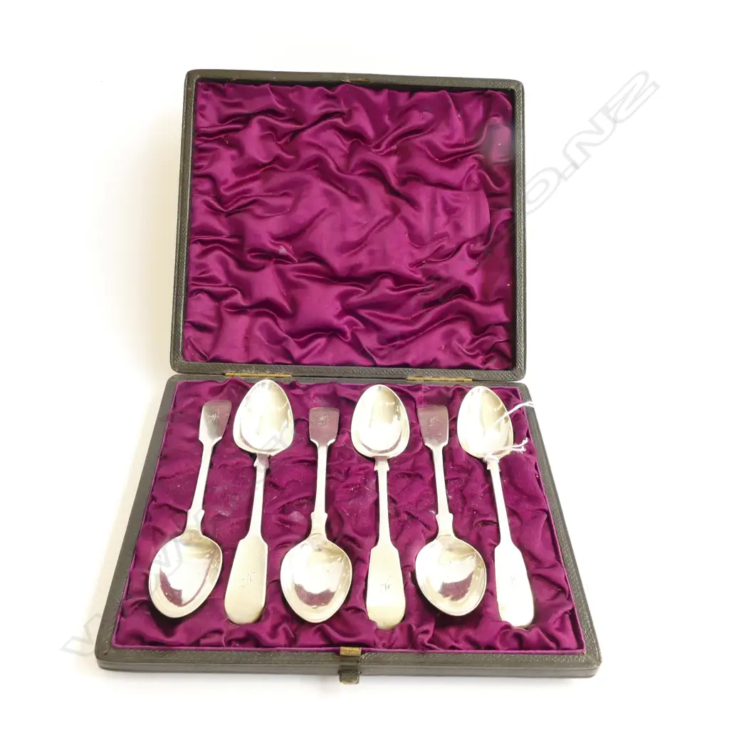 STG. SIL. SET OF 6 FIDDLE PATTERN TEASPOONS IN BOX LONDON 1899 Image 1++