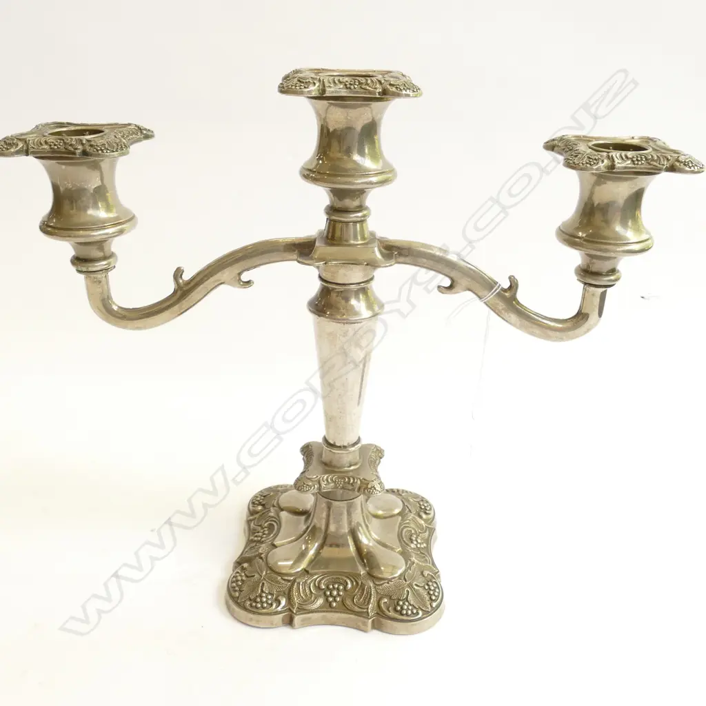 S/PLATE TABLE CANDLEABRA  Image 1++