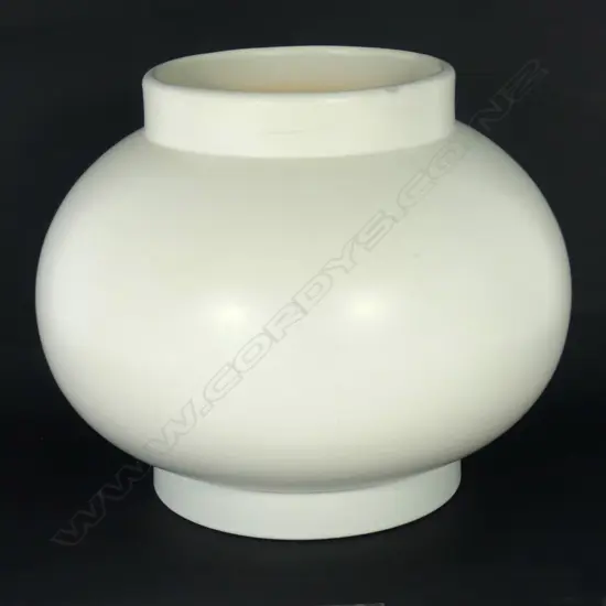 Crown Lynn Hand Potted medium size vase