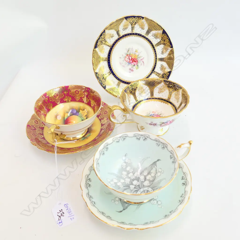 2 PARAGON CUP & SAUCERS PLUS ROYAL CROWN DERBY SET Image 1++