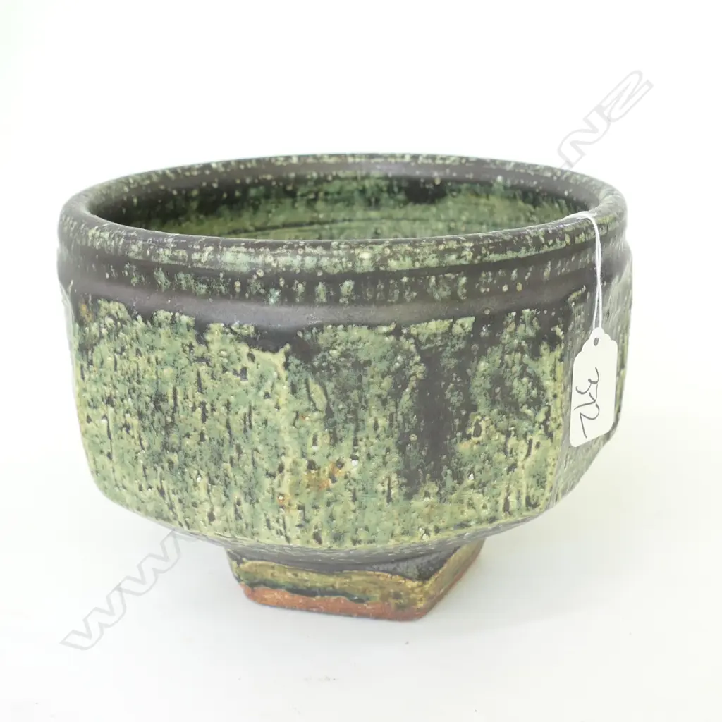 NZ STUDIO POTTERY FACETTED STONEWARE BOWL BY WILF WRIGHT Image 1++