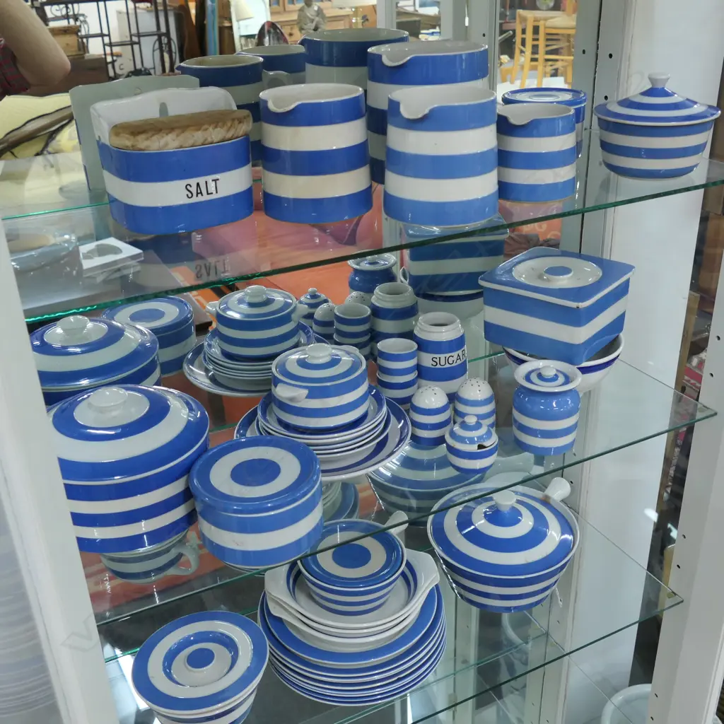 LOT ASST CORNISH WARE Image 1++