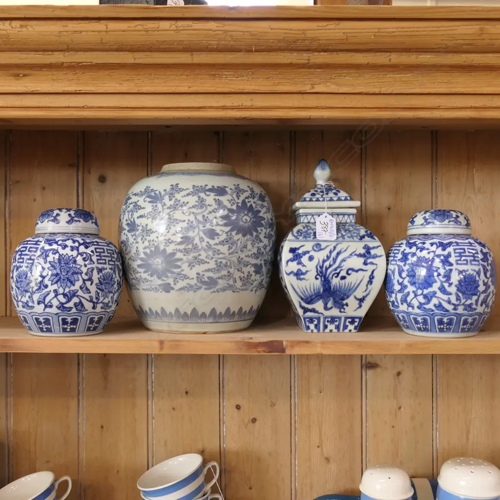 4 B/W GINGER JARS Image 1++