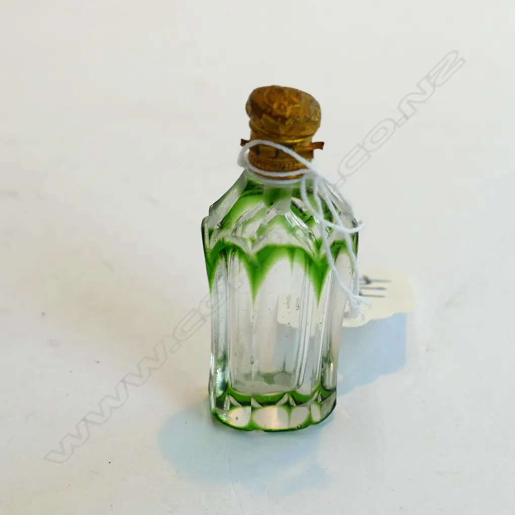 FRENCH GLASS PERFUME BOTTLE Image 1++