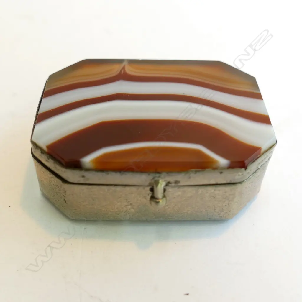 STRIPED AGATE LIDDED CONTAINER, AF, 50MM WIDE Image 1++