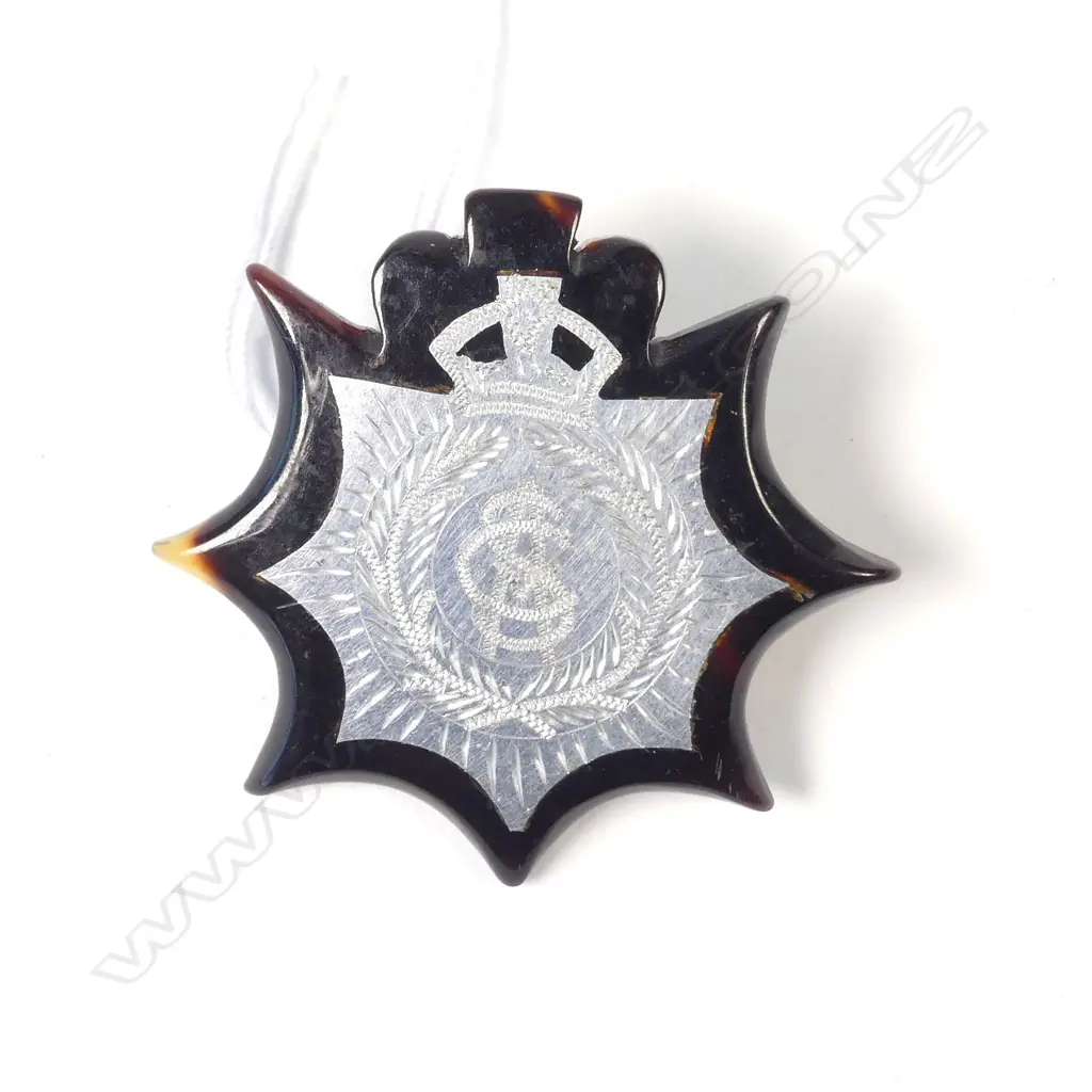 NZ WWII FIJI SWEETHEART BADGE TORTOISESHELL Image 1++