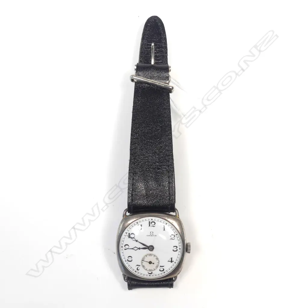 OMEGA 1920s GENT'S WRISTWATCH, 30mm CUSHION CASE, ENAMEL DIAL w SUBS SECONDS  Image 1++