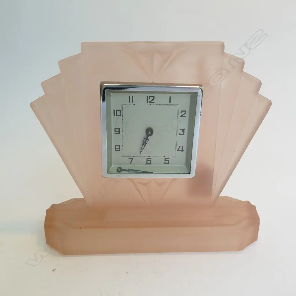 ART DECO PEACH GLASS CLOCK Image 1++