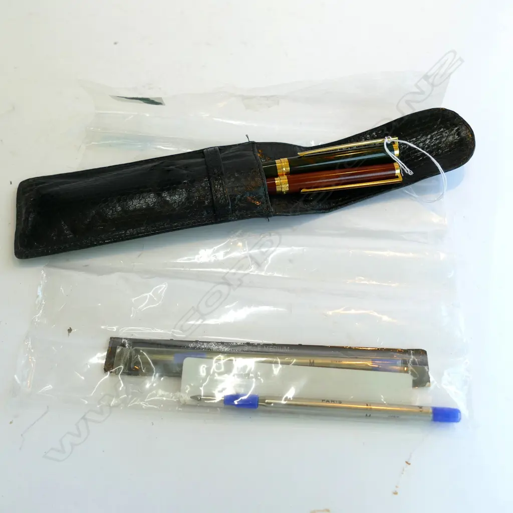 PR DUPONT 18CT & LACQUER FOUNTAIN & ROLLER PENS Image 1++