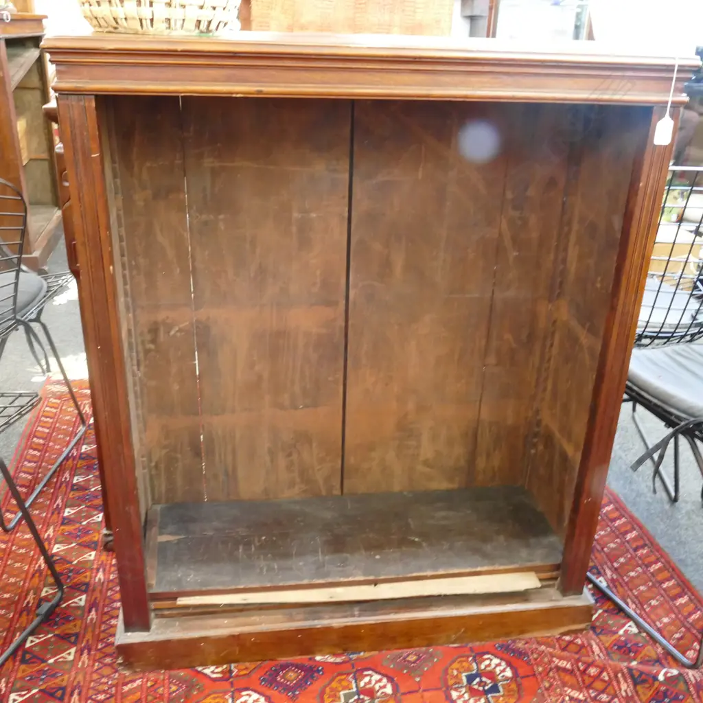 ANTIQUE STYLE BOOKCASE W. 850MM Image 1++