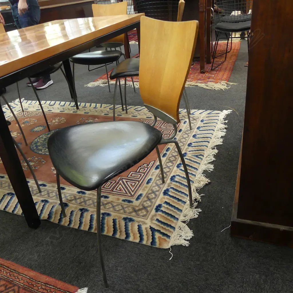 DESIGNER TABLE & 6 CHAIRS Image 1++
