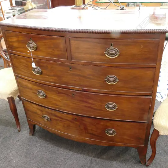 GEORGE III MAHOGANY BOW FRONT 5 DRAWER CHEST H 1040
