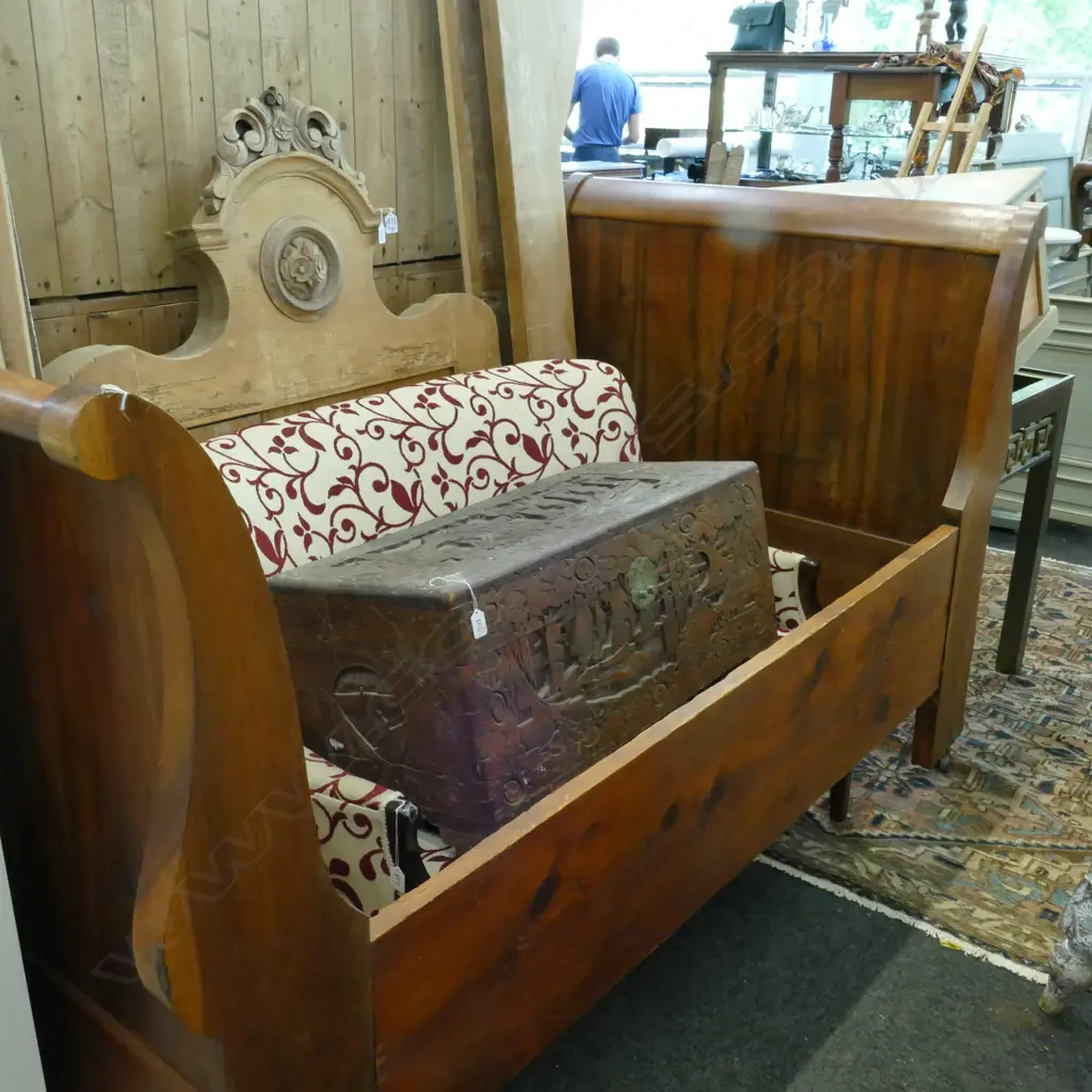 ANTIQUE STYLE WOODEN SLEIGH BED FRAME W. 1115MM Image 1++
