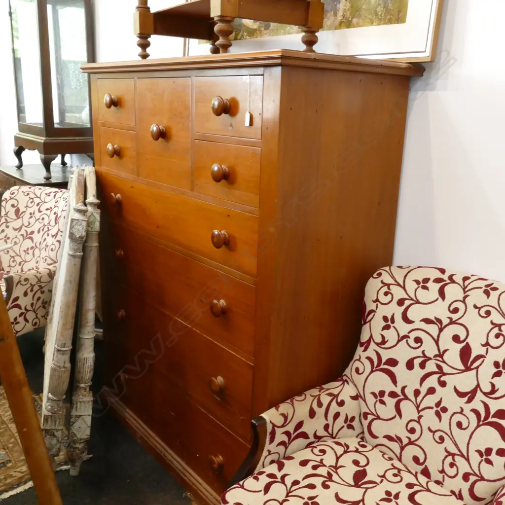 LARGE 9 DRAWER RIMU CHEST OF DRAWERS Image 1++
