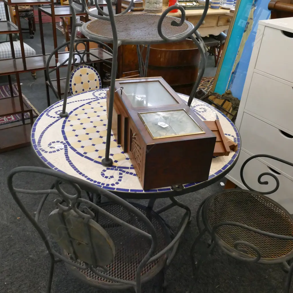 TILE TOPPED OUTDOOR TABLE + 4 CHAIRS D 900 MM Image 1++