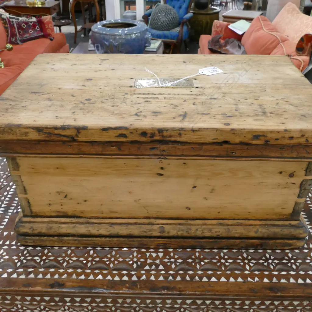 WOODEN CHEST PLAQUE READS: NO. 17911 C. L. CALDWELL N.Z.M.T. 18. RFTS. 420MM L 205MM H Image 1++