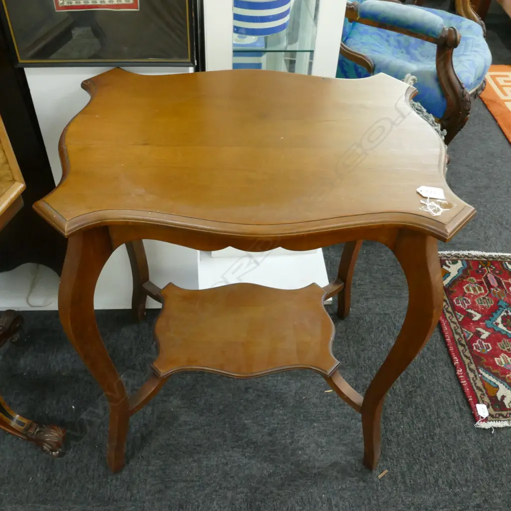 A MAHOGANY EDWARDIAN SIDE TABLE Image 1++