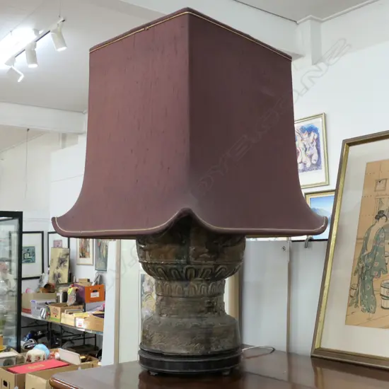 CERAMIC ORIENTAL LAMP ADJUSTABLE BULB HEIGHT, BASE 500MM H