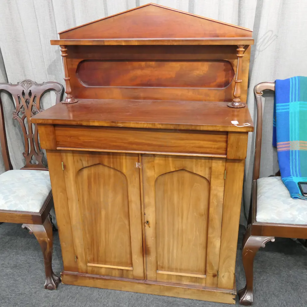 19thc MAHOGANY COTTAGE CHIFFONIER Image 1++