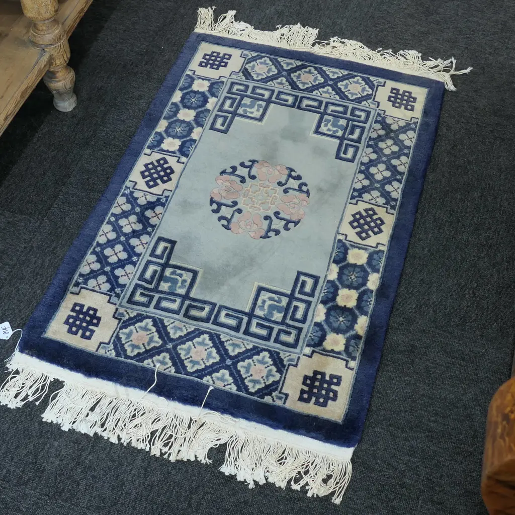 CHINESE HAND KNOTTED RUG 60 X 90 CM Image 1++